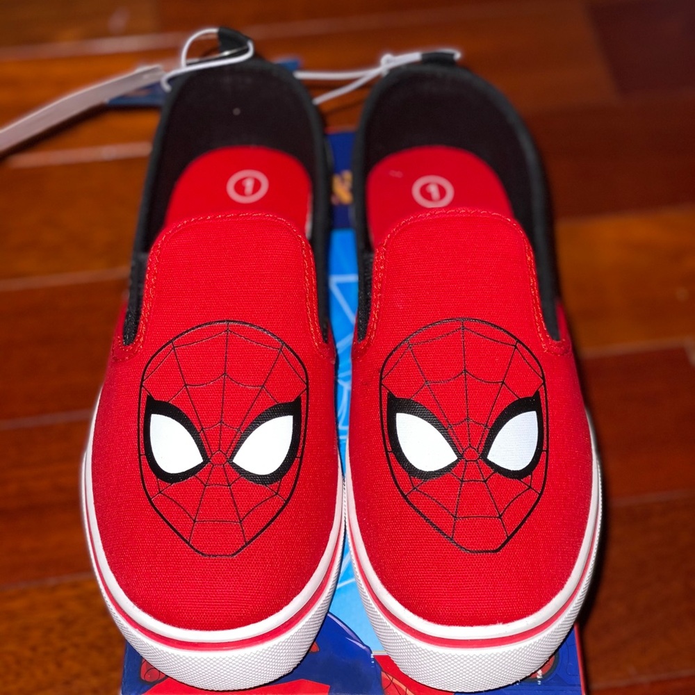 Spider-Man shoes size 1 boys